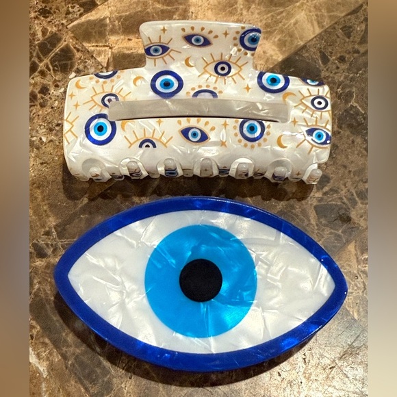 Elegant Pearl and Blue Murano Evil Eye Necklace & one Hair Clip - Picture 6 of 9